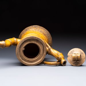 A massive Chinese Yixing stoneware 'bamboo' teapot, signed Wei Guojun 魏國軍, 20th C. — photo 6