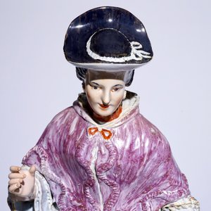A massive Dutch Delft polychrome petit feu fountain in the shape of a lady, 18th C. — photo 7