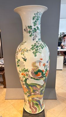 A massive pair of Chinese famille verte 'Phoenixes and Birds' vases — photo 19