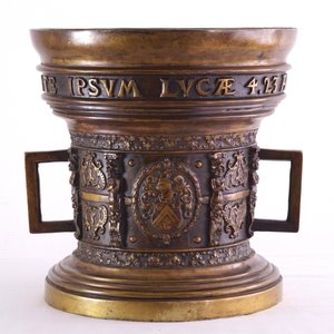 A massive patinated bronze historismus mortar, dated 1573, 19th C. — photo 1