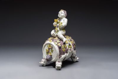 A massive polychrome Brussels faience 'Bacchus on a Barrel' fountain, 18th C. — photo 1