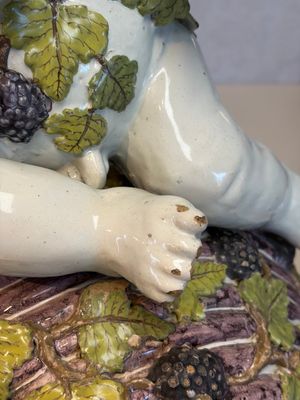 A massive polychrome Brussels faience 'Bacchus on a Barrel' fountain, 18th C. — photo 13