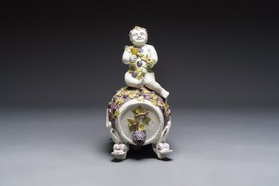 A massive polychrome Brussels faience 'Bacchus on a Barrel' fountain, 18th C. — photo 2