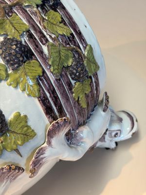 A massive polychrome Brussels faience 'Bacchus on a Barrel' fountain, 18th C. — photo 26