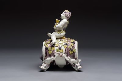 A massive polychrome Brussels faience 'Bacchus on a Barrel' fountain, 18th C. — photo 3