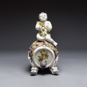 A massive polychrome Brussels faience 'Bacchus on a Barrel' fountain, 18th C. — photo 2