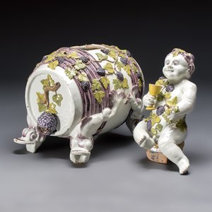 A massive polychrome Brussels faience 'Bacchus on a Barrel' fountain, 18th C. — photo 6