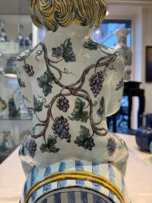 A massive polychrome French faience 'Bacchus' table fountain, Rouen, 18th C. — photo 22