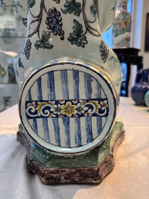 A massive polychrome French faience 'Bacchus' table fountain, Rouen, 18th C. — photo 23
