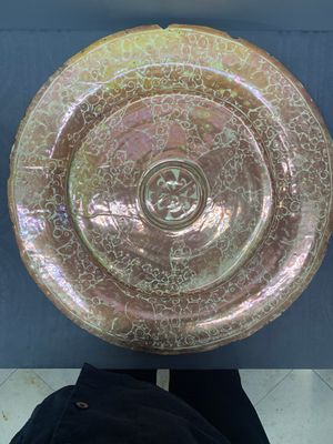 A massive Spanish Hispano-Moresque lustreware 'double eagle' dish, Manises, early 17th C. — photo 1
