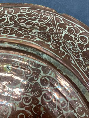 A massive Spanish Hispano-Moresque lustreware 'double eagle' dish, Manises, early 17th C. — photo 18