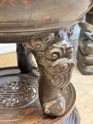 A massive Vietnamese copper- and silver-inlaid 'Buddhist lion' censer and cover on stand, 19th C. — photo 17