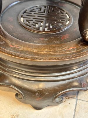 A massive Vietnamese copper- and silver-inlaid 'Buddhist lion' censer and cover on stand, 19th C. — photo 18