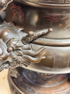 A massive Vietnamese copper- and silver-inlaid 'Buddhist lion' censer and cover on stand, 19th C. — photo 23
