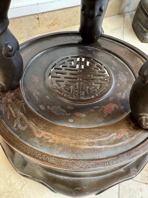 A massive Vietnamese copper- and silver-inlaid 'Buddhist lion' censer and cover on stand, 19th C. — photo 26