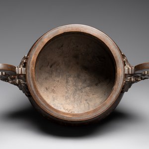 A massive Vietnamese copper- and silver-inlaid 'Buddhist lion' censer and cover on stand, 19th C. — photo 10