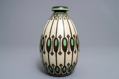 A matte glazed art deco vase, Charles Catteau for Boch Kéramis, 1st half 20th C.