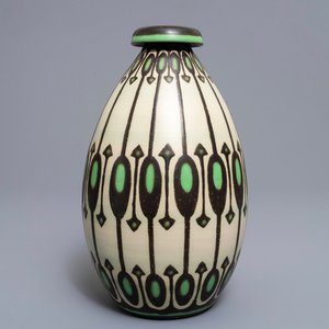 A matte glazed art deco vase, Charles Catteau for Boch Kéramis, 1st half 20th C. — 照片 1