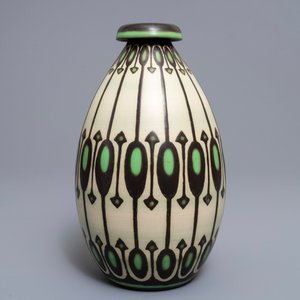 A matte glazed art deco vase, Charles Catteau for Boch Kéramis, 1st half 20th C. — 照片 3