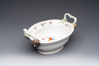 A Meissen kakiemon-style basket with figural head handles, Germany, 18th C.