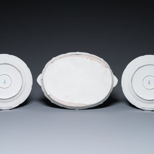 A Meissen porcelain 43-piece service with floral design, Germany, 19/20th C. — photo 3