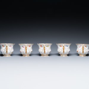 A Meissen porcelain 43-piece service with floral design, Germany, 19/20th C. — photo 9