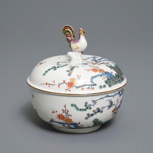 A Meissen porcelain Kakiemon-style bowl and cover, Germany, 18th C. — 照片 1