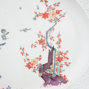 A Meissen porcelain tray decorated in Kakiemon style, 18th C. — photo 3