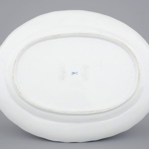 A Meissen porcelain tray decorated in Kakiemon style, 18th C. — photo 4
