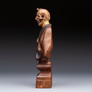 A 'Memento Mori' wooden bust of a clergyman, Germany, 19th C. — photo 5