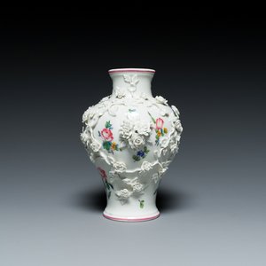 A Mennecy vase with applied floral design, France, DV mark, 18th C. — photo 1