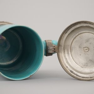 A monochrome turquoise beer stein with pewter lid, 18th C., Bunzlau (?) — 照片 8