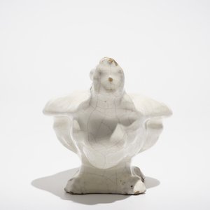 A monochrome white sculptural salt, Faenza, 17th C. — 照片 4