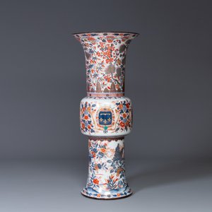 A monumental Imari-style 'gu' vase with the arms of the Duke of Orléans, Samson, France, 19th C. — 照片 2