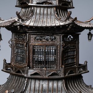 A monumental Japanese bronze 'elephant with pagoda' censer, 'koro', Edo/Meiji, 19th C. — 照片 11