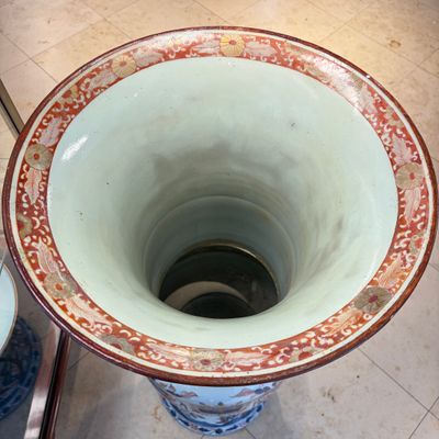 A monumental Samson Imari-style 'Gu' vase with the arms of the Duke of Orléans — 照片 13
