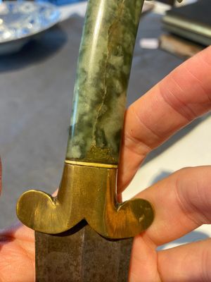 A Mughal dagger with a green jade zoomorphic grip, India, 17/18th C. — 照片 11