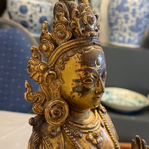 A Nepalese gilt bronze figure of White Tara, 16th C. — 照片 13