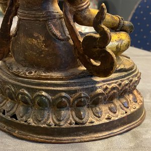 A Nepalese gilt bronze figure of White Tara, 16th C. — 照片 25