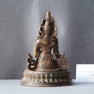 A Nepalese gilt bronze figure of White Tara, 16th C. — 照片 9