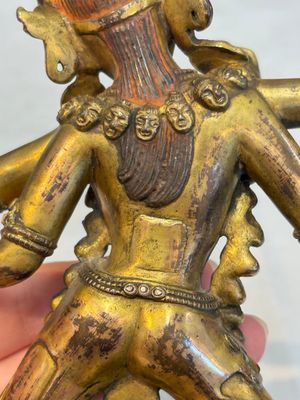 A Nepalese or Tibetan turquoise-inlaid gilt-bronze sculpture of Kurukulla or Red Tara, 15th C. or later — 照片 13