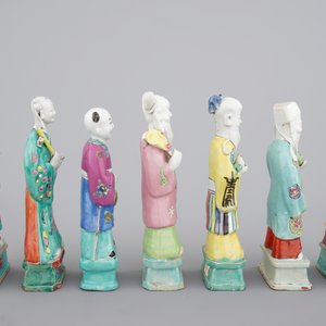 A nice group of 7 Chinese porcelain figures of immortals, 19th C. — photo 5