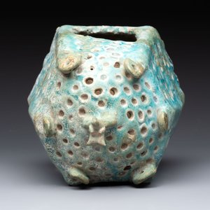 A Nishapur turquoise-glazed bowl, an inkwell and an incense burner or lantern, Iran, 10/12th C. — photo 6