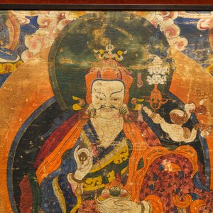 A 'Padmasambhava' or 'Guru Rinpoche' thangka, Tibet, 18th C. — 照片 3