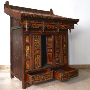A painted and gilt wood house altar, China, 19th C. — 照片 3