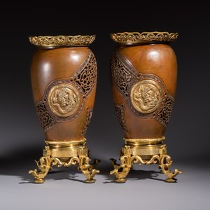 A pair of Belgian bronze and ormolu-mounted Japonism vases, Compagnie des Bronzes de Bruxelles, 19th C. — photo 2