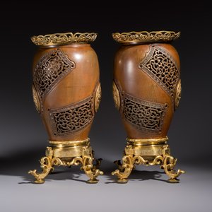 A pair of Belgian bronze and ormolu-mounted Japonism vases, Compagnie des Bronzes de Bruxelles, 19th C. — photo 3