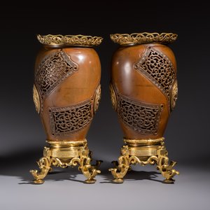 A pair of Belgian bronze and ormolu-mounted Japonism vases, Compagnie des Bronzes de Bruxelles, 19th C. — photo 5