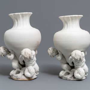 A pair of biscuit vases with young tritons, Saint-Amand or Tournai, 18th C. — photo 2
