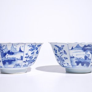 A pair of blue and white Chinese fluted octagonal bowls, Kangxi — 照片 4